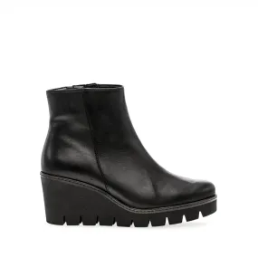 Bottines compensées noires en cuir lisse