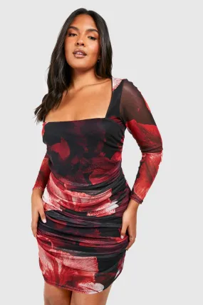 Grande taille - Robe moulante fleurie en mesh 