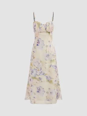 Robe longue en chiffon à fleurs et décolleté cœur